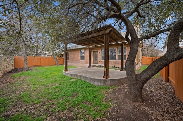 view of yard with a patio