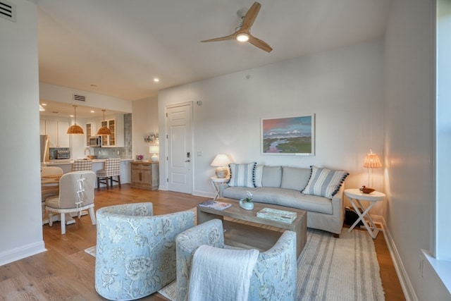 1001 The Cape Rd Unit 46, Horseshoe Bay, TX 78657 - photo 5