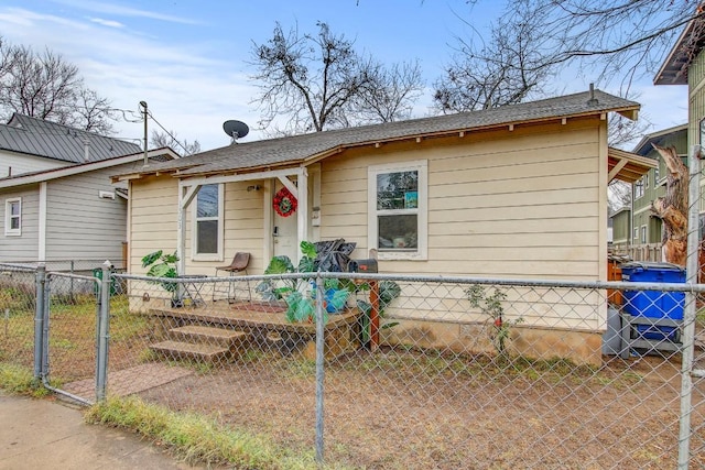 view of front of property