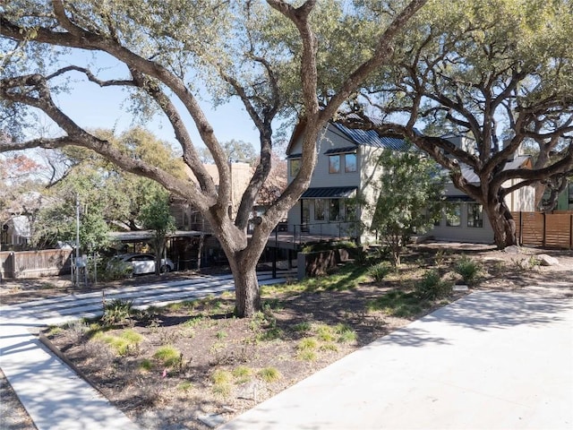 view of front of house