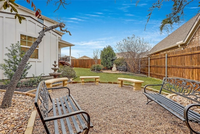 view of yard featuring a patio