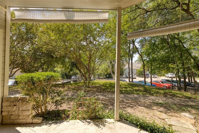 2450 Wickersham Ln Unit M1311, Austin, TX 78741 - view of yard with a patio area