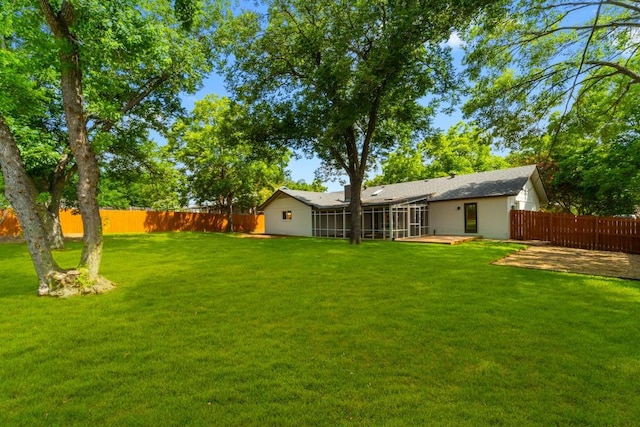 view of yard with a patio