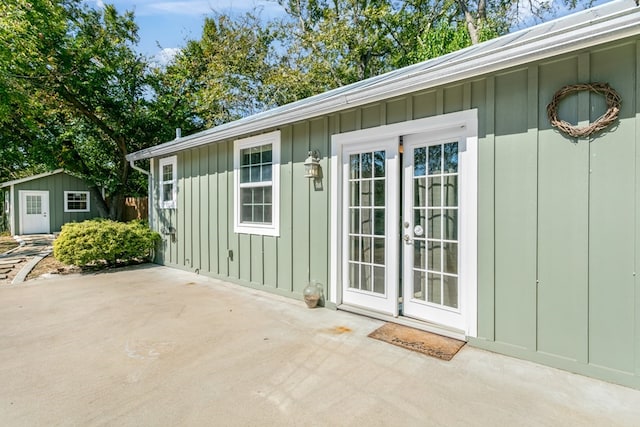 entrance to property with a patio area