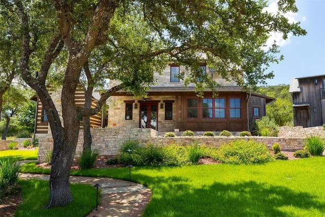 view of front of property with a front yard