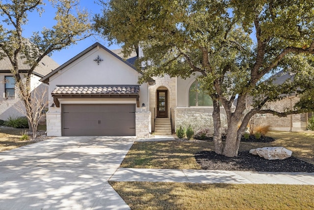 view of front of house featuring a garage