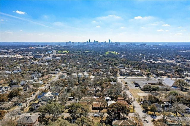 Listing photo 3 for 704 E 46th St, Austin TX 78751