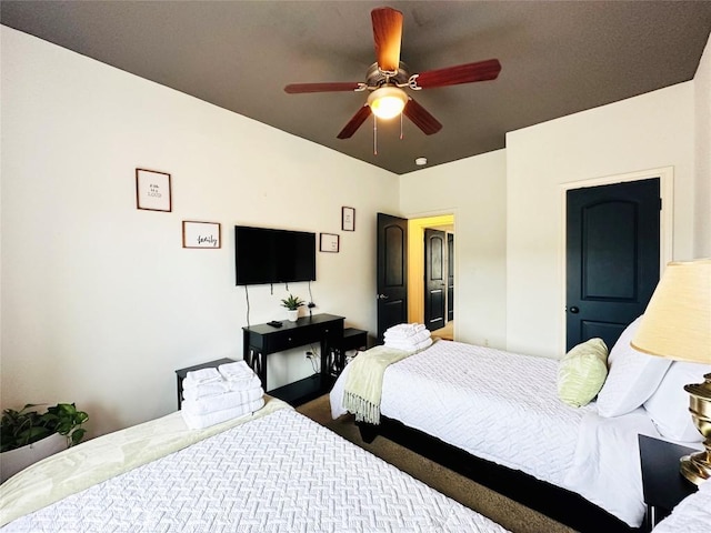 bedroom featuring ceiling fan