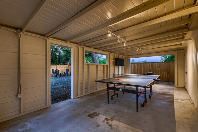 playroom with concrete flooring