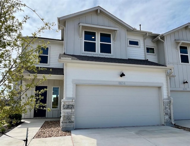 view of front of home featuring a garage