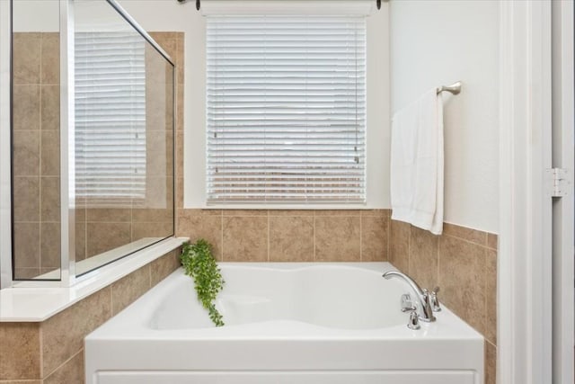 bathroom featuring a bathing tub