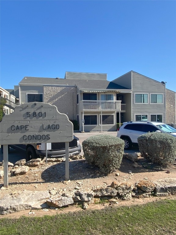 5801 Thunderbird St Unit A15, Lago Vista, TX 78645 - view of building exterior