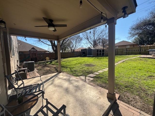 view of patio / terrace with cooling unit and ceiling fan