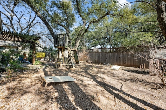 view of yard featuring a fenced backyard