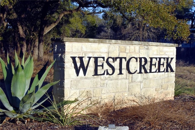 view of community / neighborhood sign