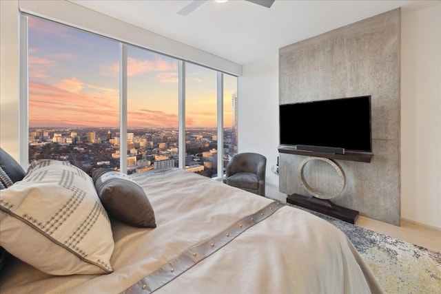 bedroom featuring ceiling fan