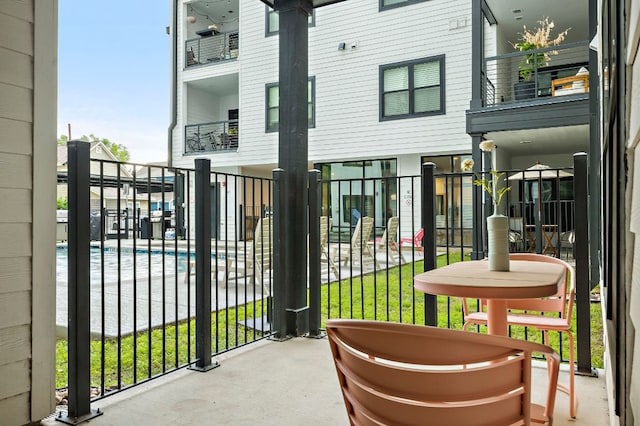 3101 Govalle Ave Unit 106, Austin, TX 78702 - view of balcony