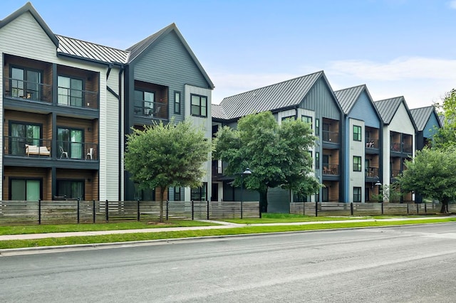 3101 Govalle Ave Unit 106, Austin, TX 78702 - view of building exterior featuring fence