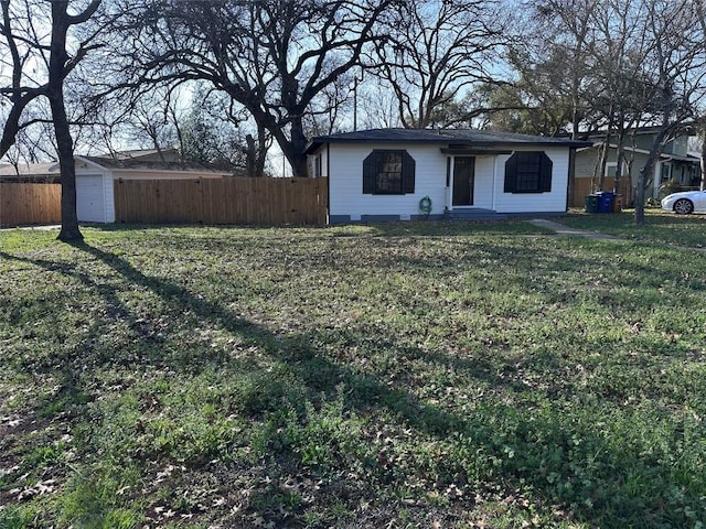 view of front of house with a front yard