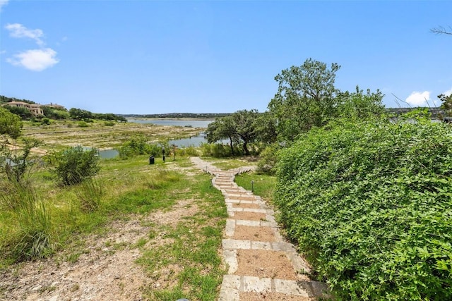 view of yard featuring a water view