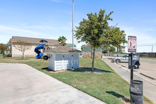 view of yard featuring a playground