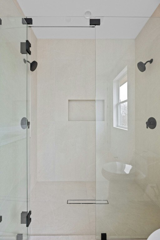 1409 Valleyridge Dr Unit B, Austin, TX 78704 - full bath with a shower stall
