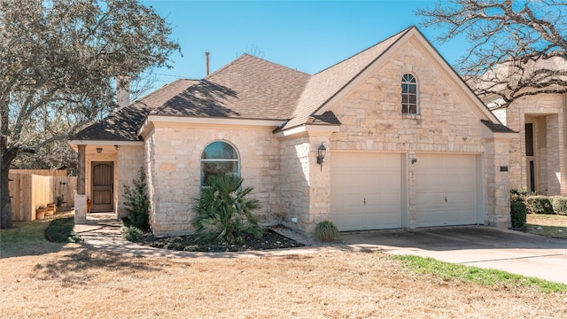 view of front facade featuring a garage