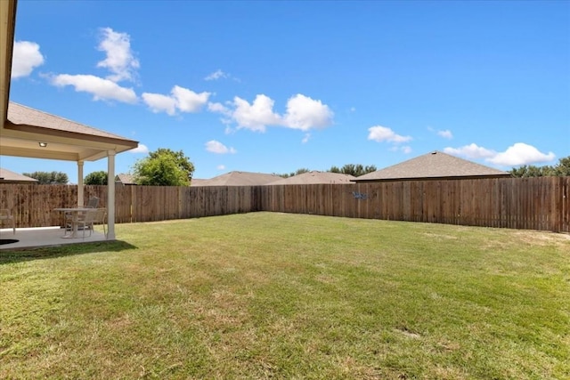 view of yard with a patio area