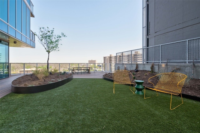 view of yard featuring a patio