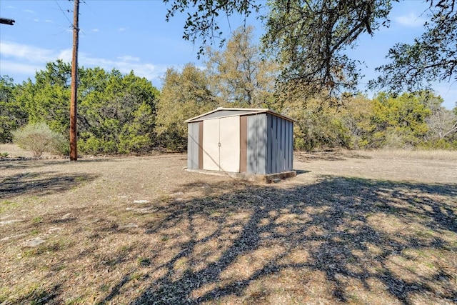 view of outbuilding