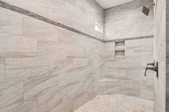 124 Abamillo Dr, Bastrop, TX 78602 - bathroom featuring a tile shower