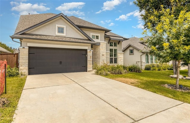 view of front of home featuring a front yard