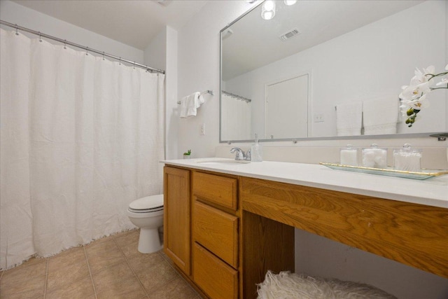 11009 Roderick Lawson Ln, Austin, TX 78754 - bathroom featuring vanity and tile patterned flooring