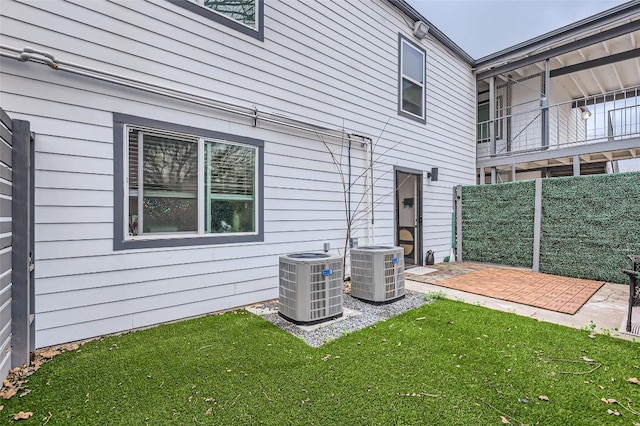 1200 E 52nd St Unit 108, Austin, TX 78723 - back of property