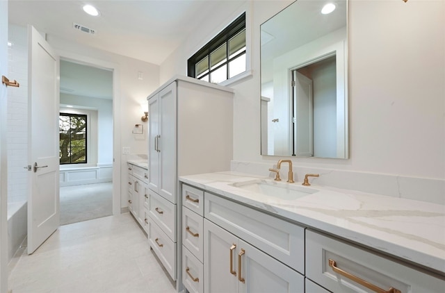 3008 W 50th St, Austin, TX 78731 - full bath with vanity and recessed lighting