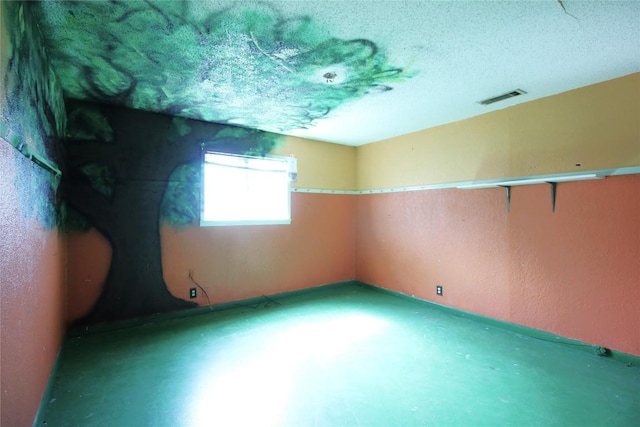 2810 Inwood Rd, Temple, TX 76502 - spare room featuring concrete flooring