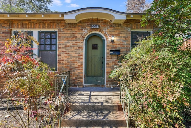 3014 Hemphill Park, Austin, TX 78705 - doorway to property with brick siding
