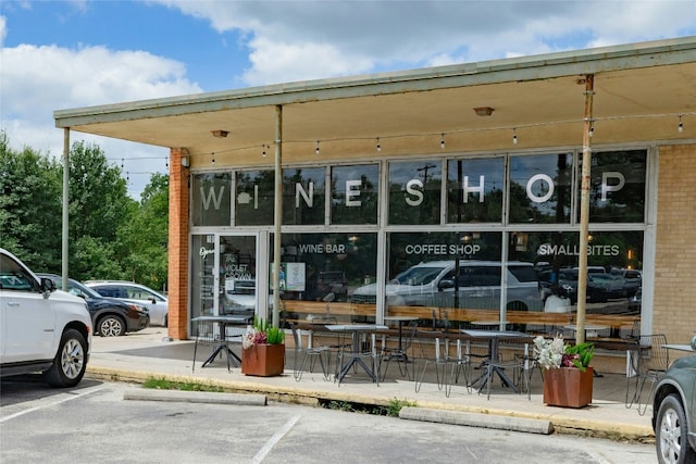 1801 Duke Ave, Austin, TX 78757 - view of uncovered parking lot