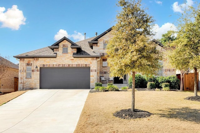 view of front facade featuring a garage