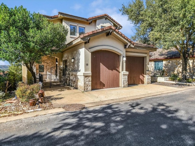 view of front of house featuring a garage