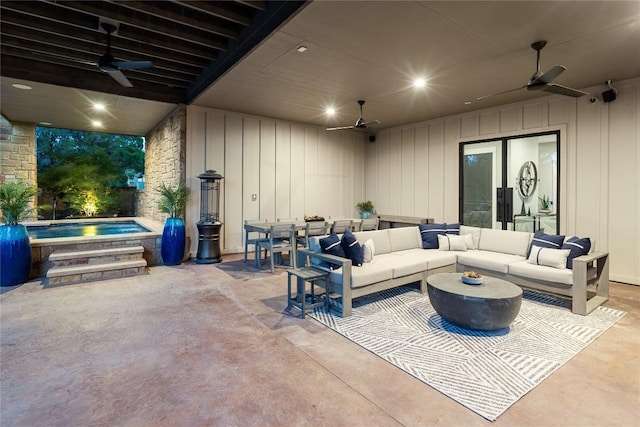 view of patio / terrace featuring ceiling fan and outdoor lounge area