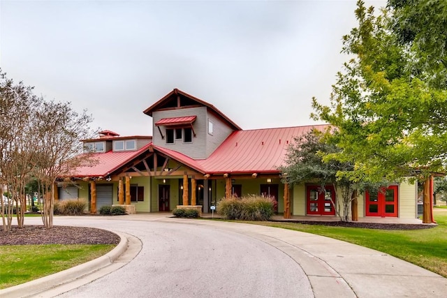 view of front of property