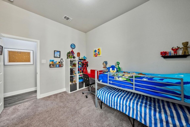 bedroom featuring carpet flooring