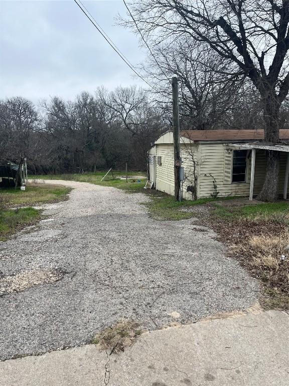 8303 Bluff Springs Rd, Austin, TX 78744 - photo 4