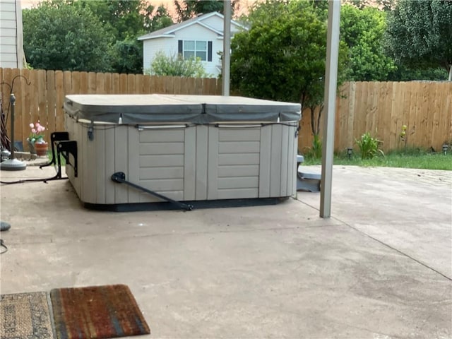 view of patio featuring a hot tub