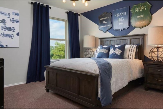 bedroom featuring carpet floors