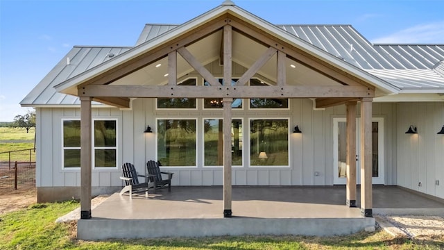 320 Spencer Ct, Fredericksburg, TX 78624 - rear view of property with a patio area