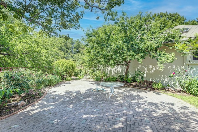 106 Mason Ct E, Horseshoe Bay, TX 78657 - view of patio / terrace featuring fence