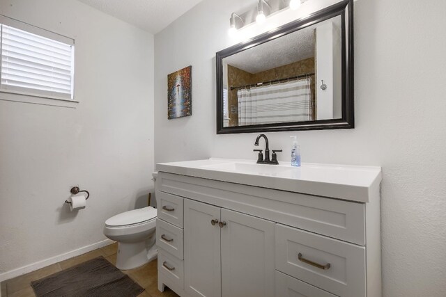 1000 Ledbetter St, Round Rock, TX 78681 - full bath with vanity and tile patterned floors