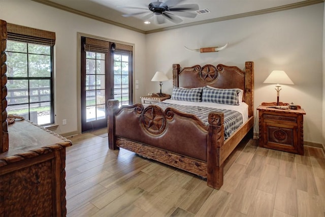 bedroom featuring light hardwood / wood-style flooring, crown molding, access to outside, and ceiling fan